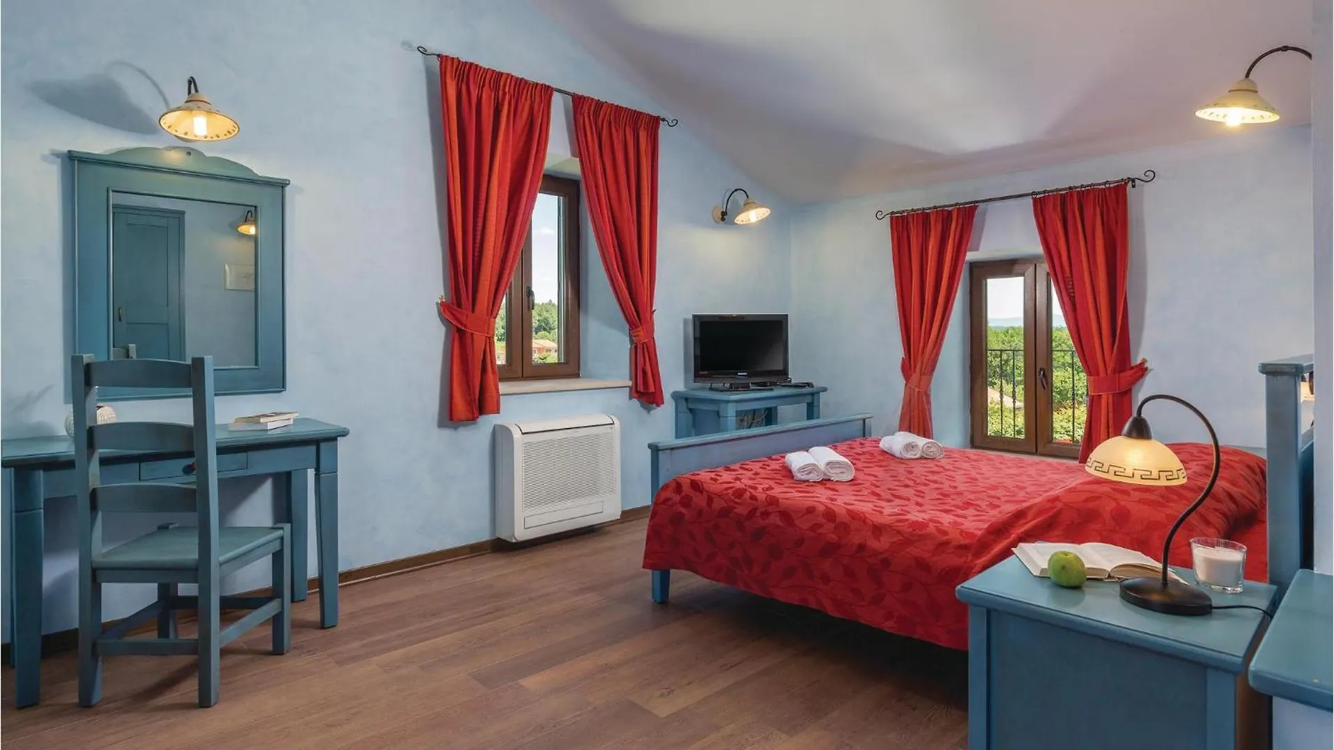 Cozy Home In Tinjan With Wifi Дом отдыха